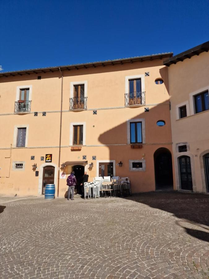 Casa Matteo-Gran Sasso Apartamento LʼAquila Exterior foto